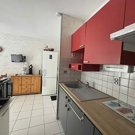 Confortable Au Centre-ville, à 400m Des Plages, Parking Inclus - Fr-1-194-305 *