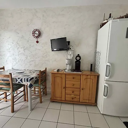 Confortable Au Centre-ville, A 400m Des Plages, Parking Inclus - Fr-1-194-305 Apartment