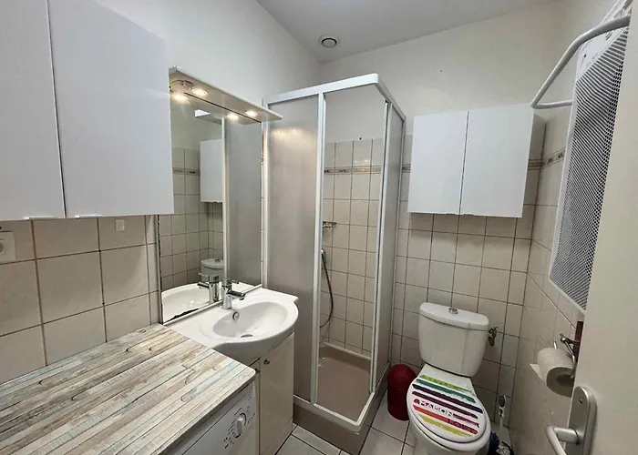 Confortable Au Centre-ville, A 400m Des Plages, Parking Inclus - Fr-1-194-305 Apartment La Tranche-sur-Mer